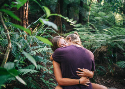 séance photo de couple en foret