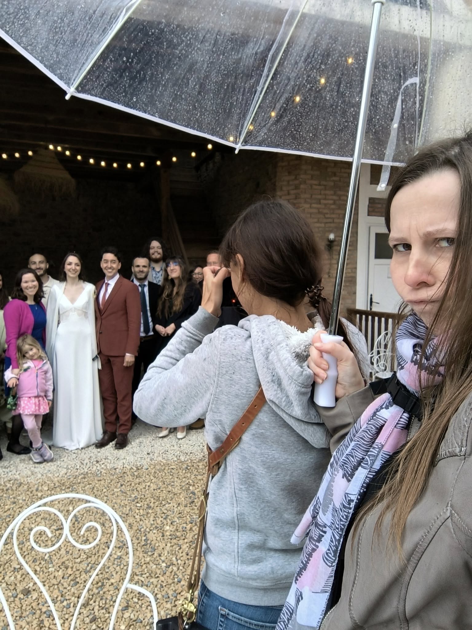 photographe mariage pluie drole photographe mariage pluie